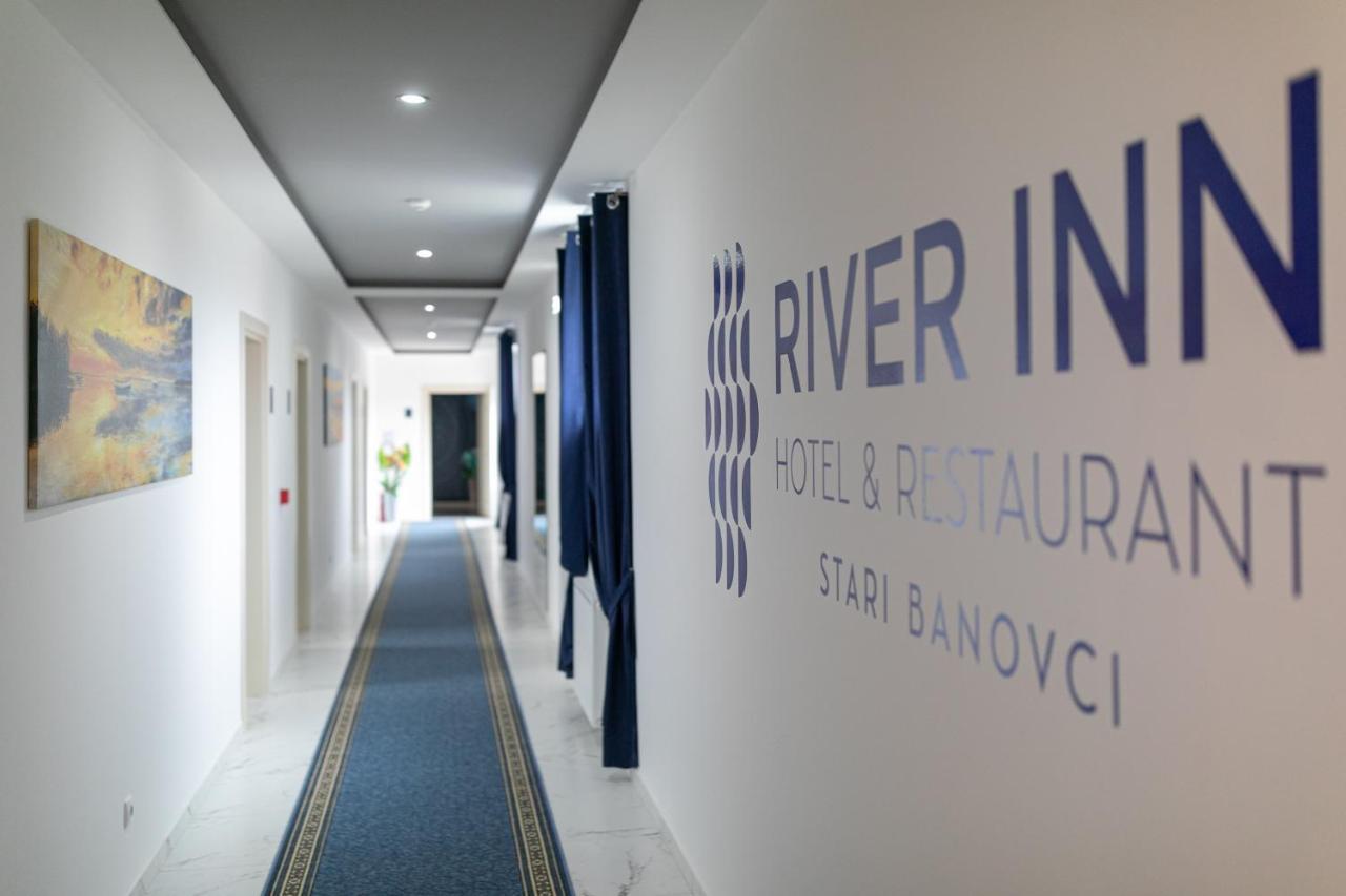 River Inn Stari Banovci Buitenkant foto
